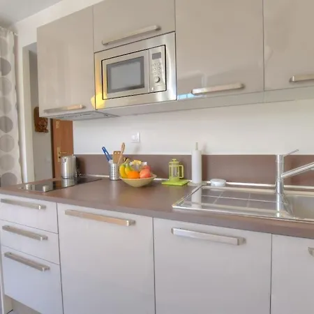 5 - Cosy In Old 公寓 *